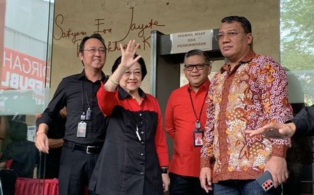 Megawati dan Hasto Tiba di Kantor PDIP Jelang Penetapan Bacawapres