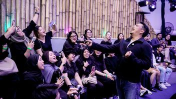 Sal Priadi Ajak Cat Pawrents Rayakan Momen Kebersamaan Lewat FELIX Intimate Concert-Meowsical