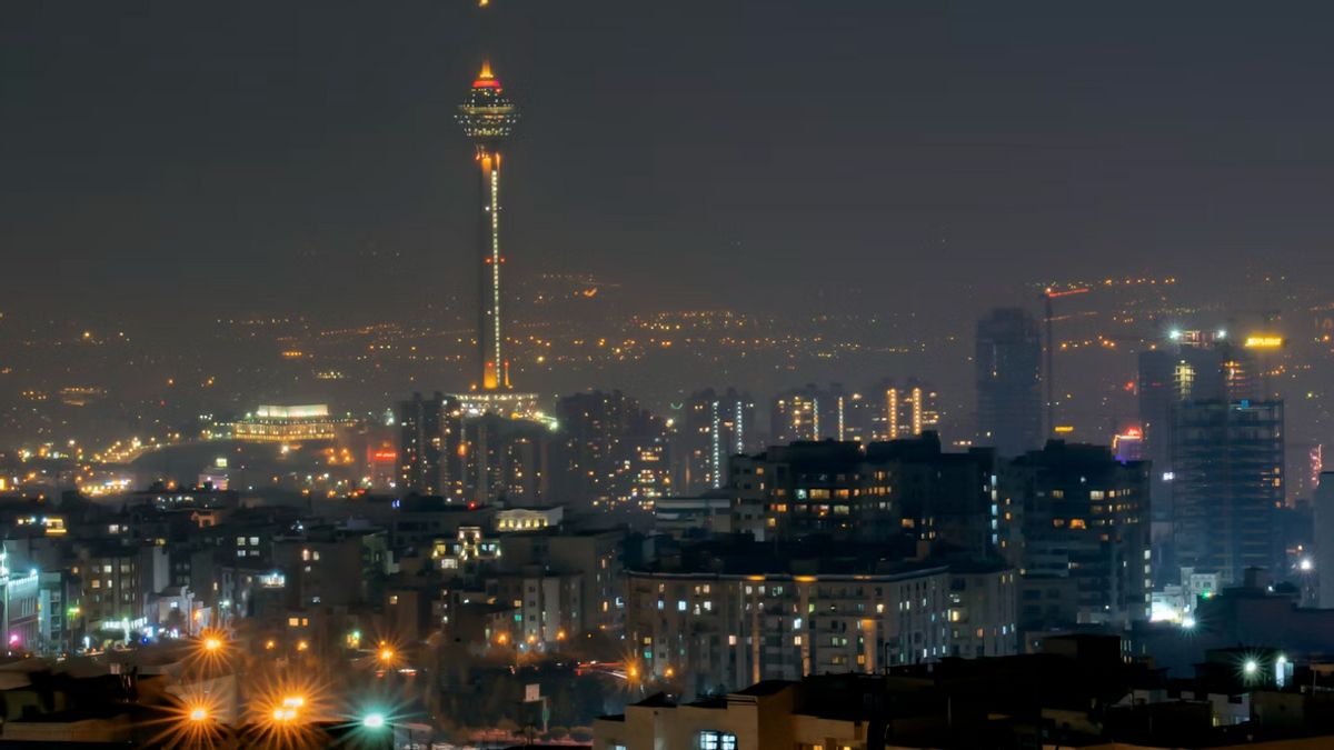 انفجار طهران، إسرائيل تطلق أيضا حربا إلكترونية