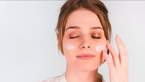 Cegah Kanker Kulit dengan Kebiasaan Sederhana, Gunakan Sunscreen Rutin