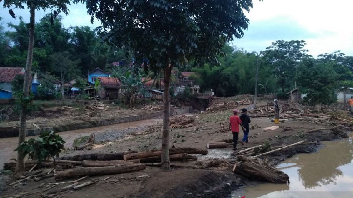 卡朗腾加和苏卡韦宁加鲁特受洪水影响的居民将获得政府的赔偿