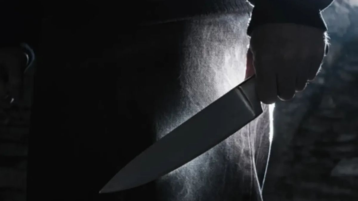 Man stabs 3 people at Swiss Winterthur train station