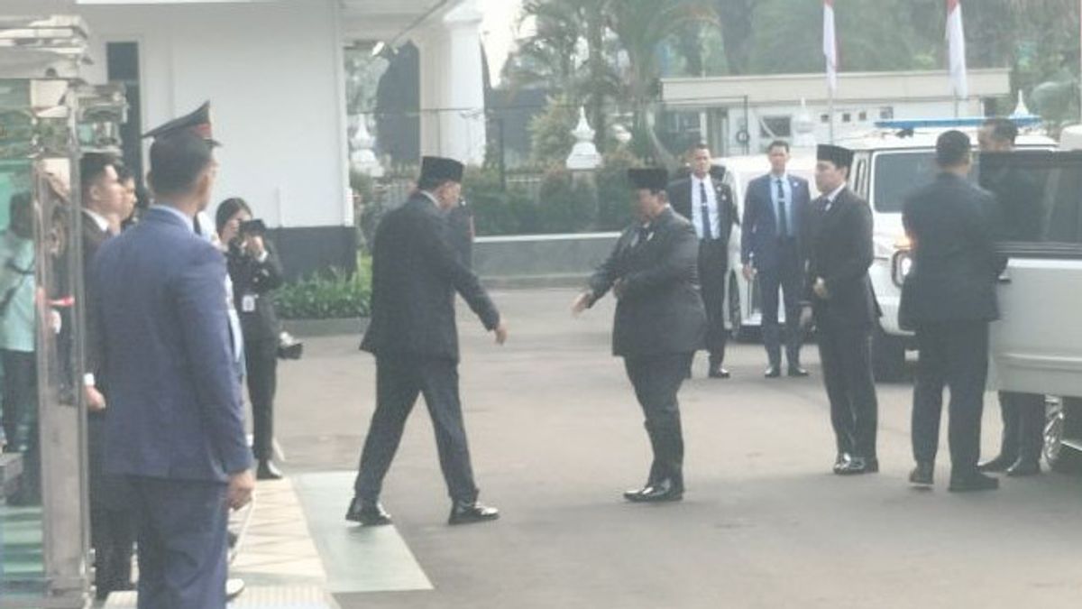 Prabowo Visits the Ministry of Defense for the Last Honors to Ryamizard Ryacudu