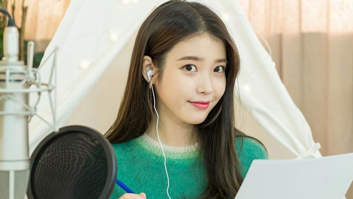 IU Celebrates Birthday By Raising Funds And Presenting An Acoustic Version Of Eight
