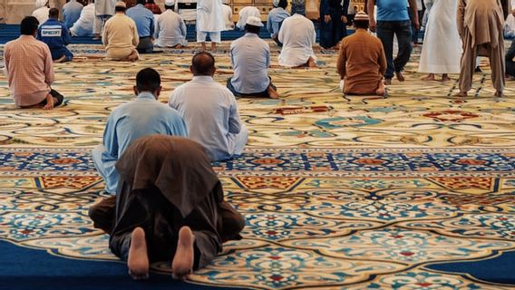 أخبار جيدة لأولئك منكم الذين يحفظون 30 جوز القرآن الكريم، Kemenag الاختيار المفتوح لمسجد الإمام لدولة الإمارات العربية المتحدة