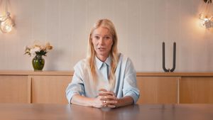 Gwyneth Paltrow Jadi Bintang Iklan Astronomer Usai CEO dan HR Dipecat Buntut Konser Coldplay