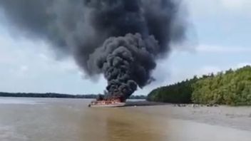 على متنها 21 راكبا، احترق قارب سريع SB Minsen بعد 30 دقيقة من مغادرته من تاراكان