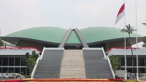 DPR Tak Mau <i>Lockdown</i> Gedung Parlemen Meski 18 Anggotanya Positif COVID-19