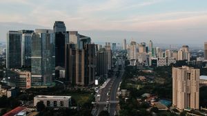 Jakarta PSBB Transisi: Pengunjung Kantor Wajib Didata dari NIK hingga Nomor <i>Handphone</i>