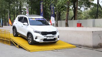 Plus de 130 unités de voitures et de motos peuvent être testées directement pendant le GIIAS, il y a une amélioration de l’obstacle à l’eau