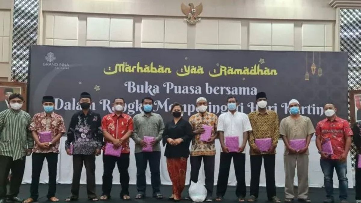 Berita Yogyakarta: Grand Inna Malioboro Menggelar Buka Puasa Bersama Pengemudi Becak
