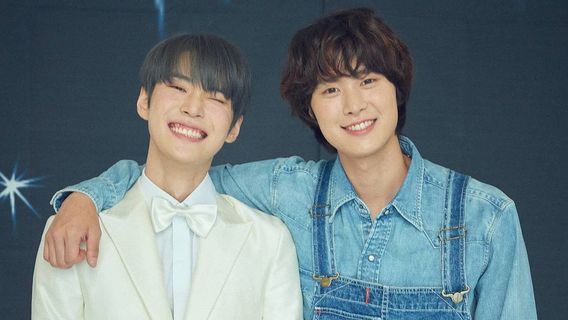 Séance Photo Ensemble, Le Charme Des Frères Doyoung De NCT Et Gong Myung Fait Fondre