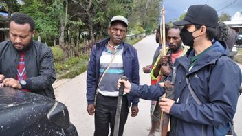Simultaneous Raid, Jayawijaya Papua Police Seize Firearms Ammunition And Dozens Of Sharp Weapons