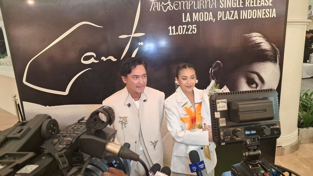 Canti dan Adipati Dolken Berbagi Dinamika Cinta di Lagu <i>Tak Sempurna</i>