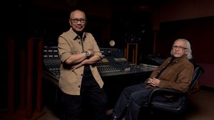 Iwan Fals dan Ebiet G. Ade Genapkan Kolaborasi lewat Lagu <i>Ibu</i>
