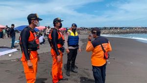 Berita Yogyakarta: Basarnas Yogyakarta Lakukan Pencarian Korban Terseret Ombak di Pantai Glagah