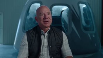 Jeff Bezos Sues NASA For Favoritism With SpaceX For The Moon Mission