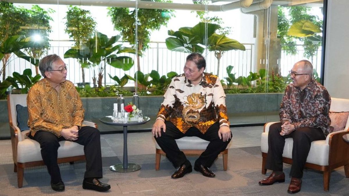 政府はシンガポールの起業家にインドネシアへの投資を説得する