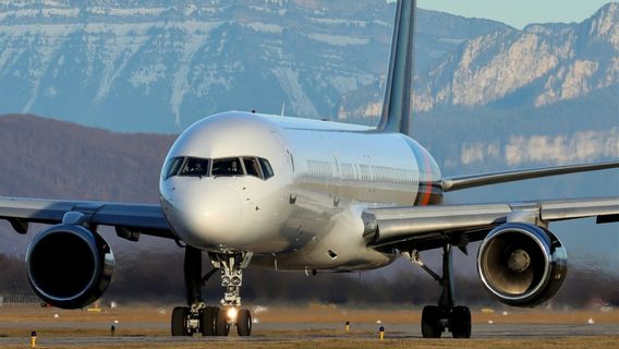 Donald Trump's Boeing 757 Plane Hits A Jet At Florida Airport