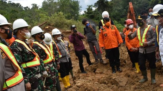 Tim Gabungan Lakukan Evakuasi Longsor PLTA Batang Boru, 5 Ditemukan 8 Masih Hilang