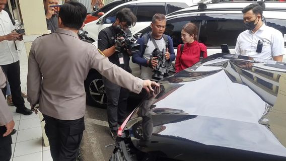 Pengemudi Fortuner Hitam di Senopati Diduga Mabuk, Polisi Lakukan Pemeriksaan