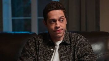 Komedian Pete Davidson Didakwa Usai Menyetir Ugal-ugalan dan Tabrak Rumah Warga