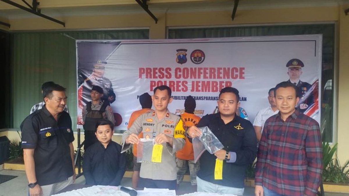 Farmer Selling Assembled Guns In Jember Arrested By Police