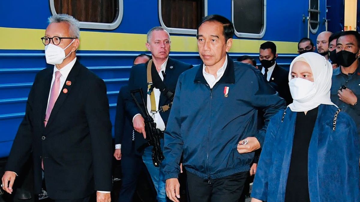 Doa Ganjar untuk Jokowi yang Datang ke Ukraina: Semoga Bisa Dapat Solusi