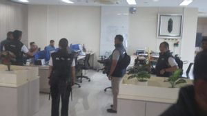 Breaking News, Gedung Kantor Wilayah Bank KaltimTara Tanjung Selor Digeledah Ditreskrimsus Polda Kaltara