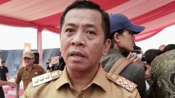 كاراوانغ - كاراوانغ ريجنت قلق من البحث من قبل فريق المدعي العام في جاوة الغربية