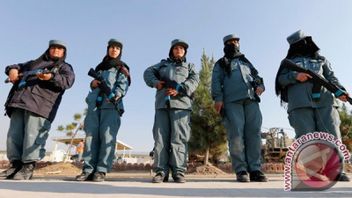 An Afghan Policewoman Was Shot And His Eyes Stabbed, He Believed The Attack Was Carried Out By The Taliban And Masterminded By His Father