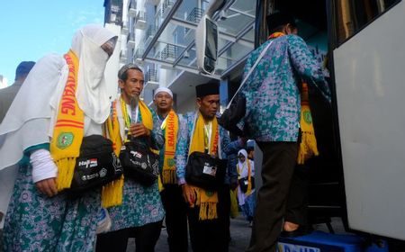 Kemenag Tegaskan Calon Haji Indonesia Tetap Harus Divaksin COVID-19