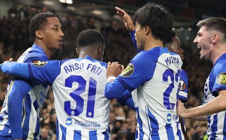 Ajax Kian Terpuruk, Brighton Panaskan Persaingan Grup B