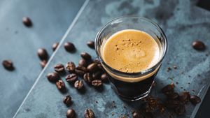 Sering Minum Kopi Espresso? Waspadai Risiko Kolesterol Meningkat