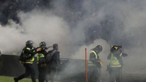 Kecam Penggunaan Gas Air Mata Saat Tragedi Kanjuruhan Malang, LaNyalla: Dilarang FIFA