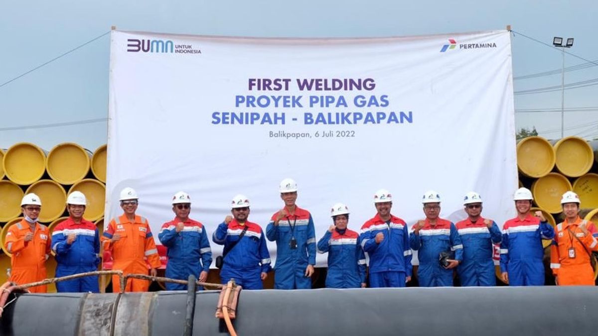 保证Pertamina炼油厂的供应，Senipah-Balikpapan天然气管道项目开始