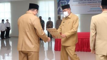 Wali Kota Tebing Tinggi Lantik 11 Pejabat Daerah