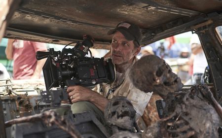 Zack Snyder Ungkap Tanggal Rilis Army of The Dead di Netflix