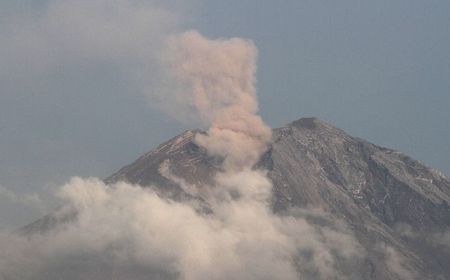 PVMBG Jelaskan Alasan Status Gunung Semeru Naik Menjadi Awas