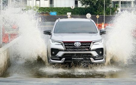 Sri Mulyani Pastikan Pajak Gratis untuk Mobil 2.500 CC Dirilis April 2021, Beli Fortuner cs Makin Murah