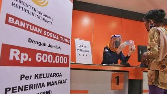 Petugas PT POS Penyalur Bantuan Sosial Tunai Sudah Divaksin, Masyarakat Tak Perlu Khawatir