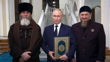 فلاديمير بوتين يهنئ المسلمين في روسيا والعالم بمناسبة عيد الفطر