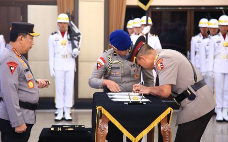 Kapolri Naikkan Pangkat Puluhan Jenderal Polri, Irjen Dedi Prasetyo Jadi Bintang Tiga