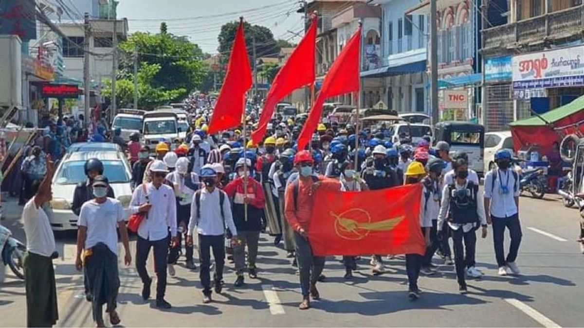 Sempat Dikepung Militer Myanmar Semalaman, Ratusan Pengunjuk Rasa Bisa Keluar dari Yangon