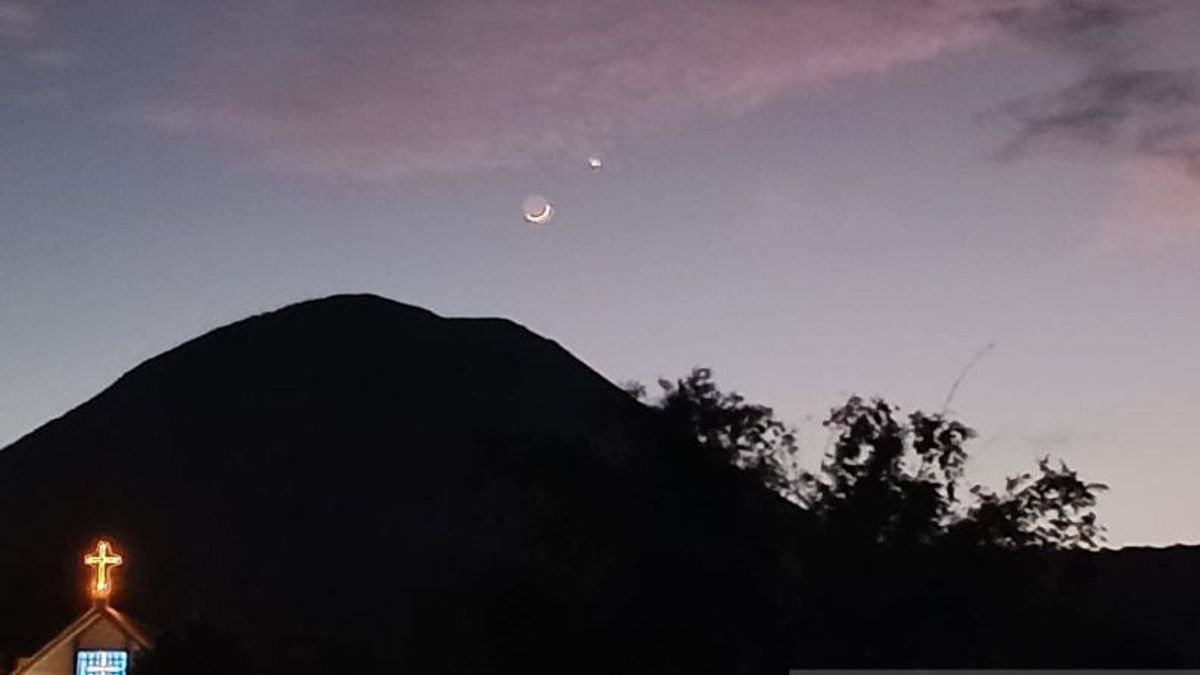 Mount Lokon Tomohon Status Drops So Alert