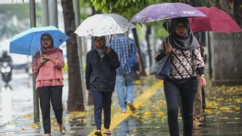 جاكرتا - على وشك المظلة الخميس 7 ديسمبر ، جاكرتا تعاني من الأمطار طوال اليوم
