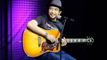 Piyu Kenang Dendy Mike's Lewat Lagu Bertajuk <i>Dissolve</i>