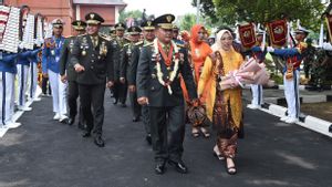 Mantan Kasad Dudung Abdurachman Wisuda Purnawira Bersama 160 Pati TNU AD