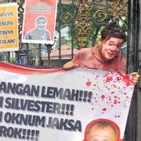 Didemo Massa,Pagar Kejagung RI办公室被西红柿和布苏克鸡蛋扣押