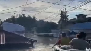 ماهاكام أولو - الفيضانات التي يصل ارتفاعها إلى جنتنج في ماهاكام أولو لم تنحسر بعد ، حددت حكومة ريجنسي حالة الاستجابة للطوارئ